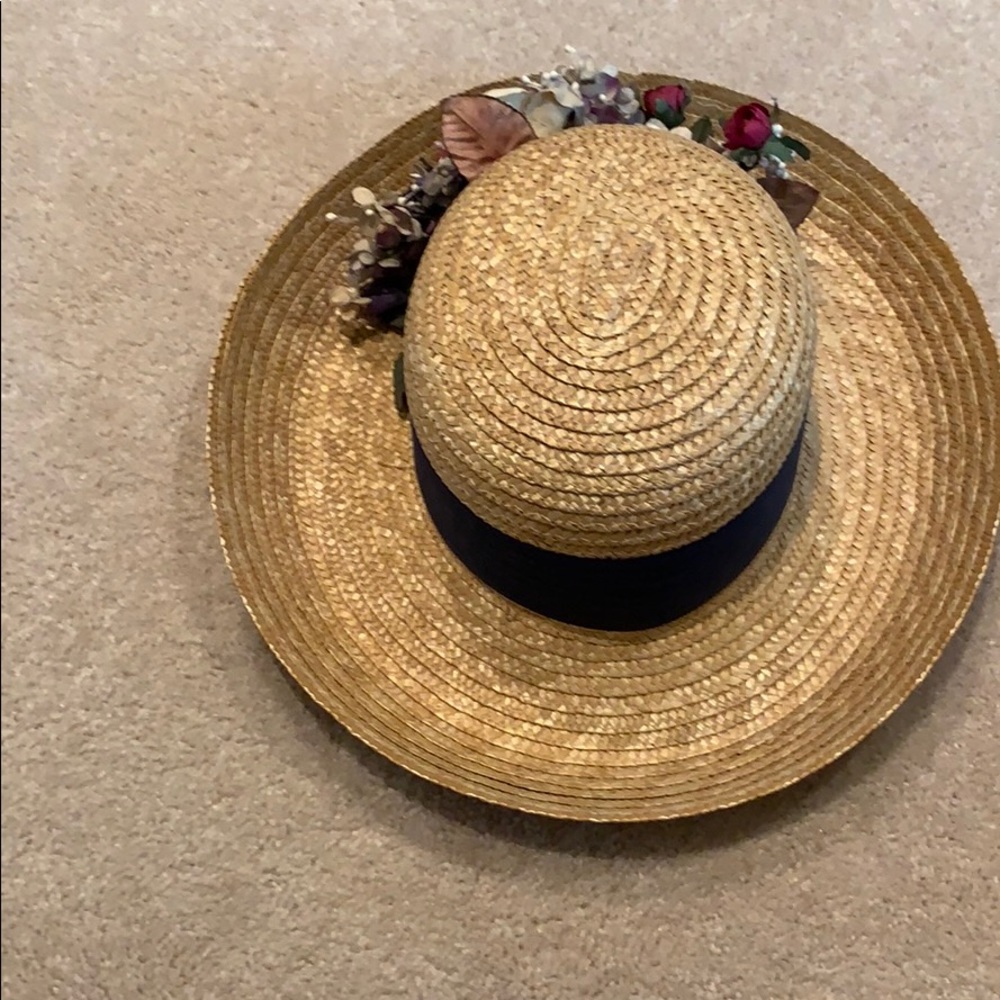 Pretty Talbots hat - Picture 2 of 6
